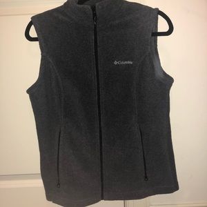 Grey Fleece Columbia Vest